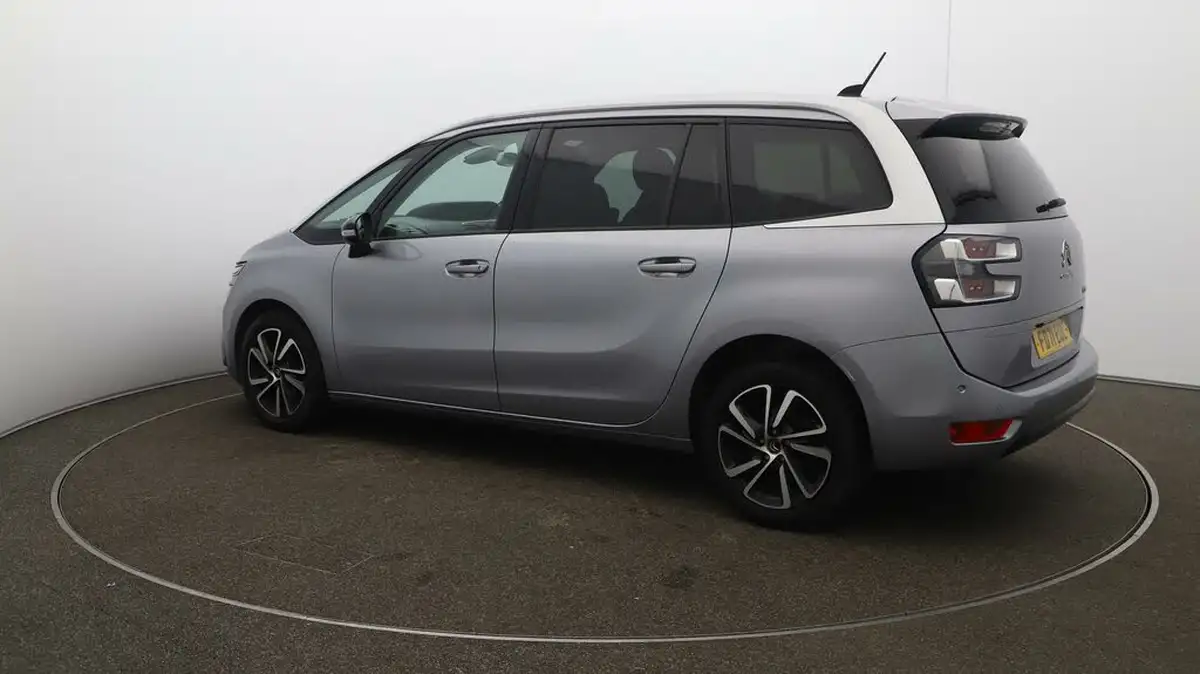 2022-citroen-grand-c4-spacetourer-15bluehdi-shine-eat8-big-30