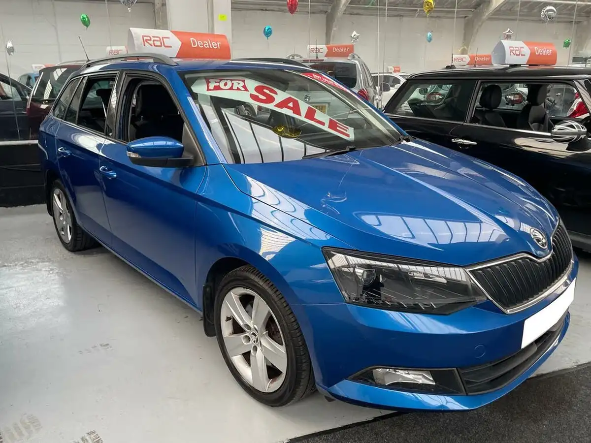 2015-skoda-fabia-12-tsi-se-l-109ps-estate-big-4