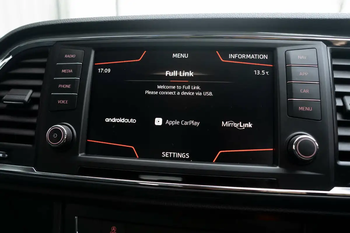 2018-seat-ateca-14-ecotsi-se-technology-big-45
