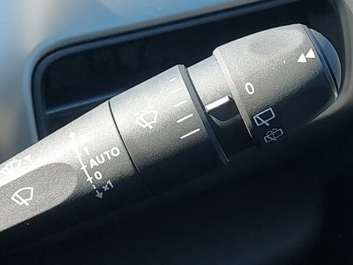 2025-jeep-avenger-12-gse-summit-big-15