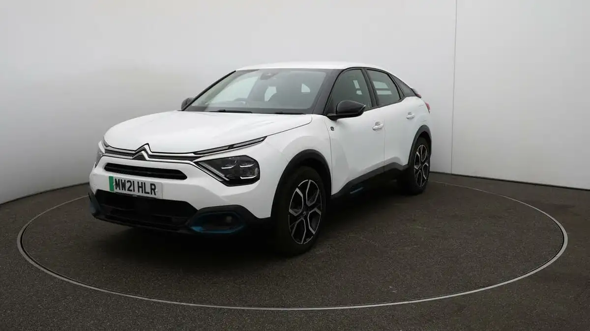2021-citroen-c4-e-sense-plus-big-31