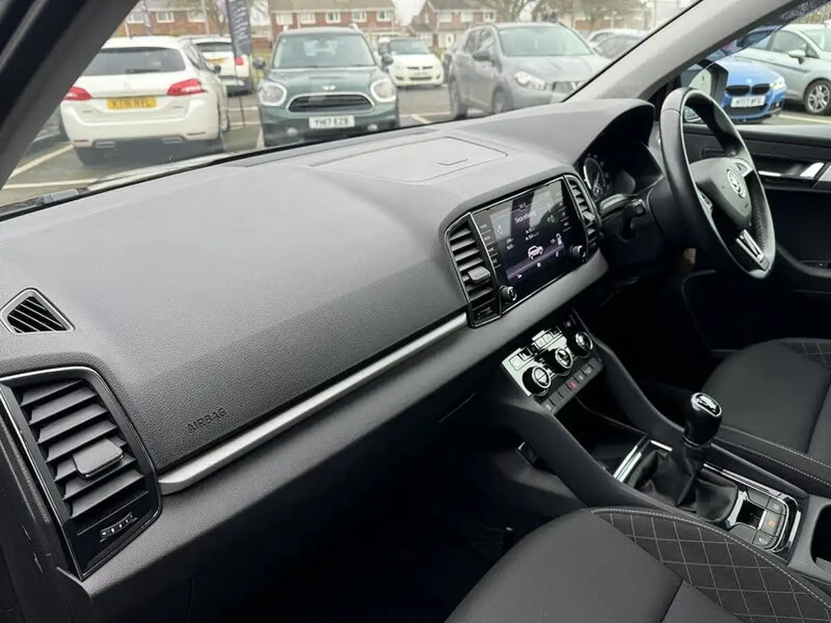 2018-skoda-karoq-16tdi-se-scr-1596cc-big-59