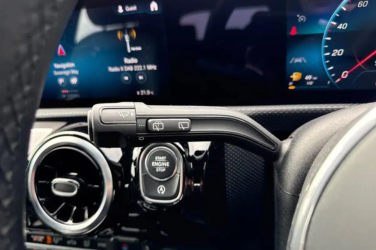 2019-mercedes-benz-a-class-15d-a180d-sport-executive-hatchback-5d-7g-dct-big-40
