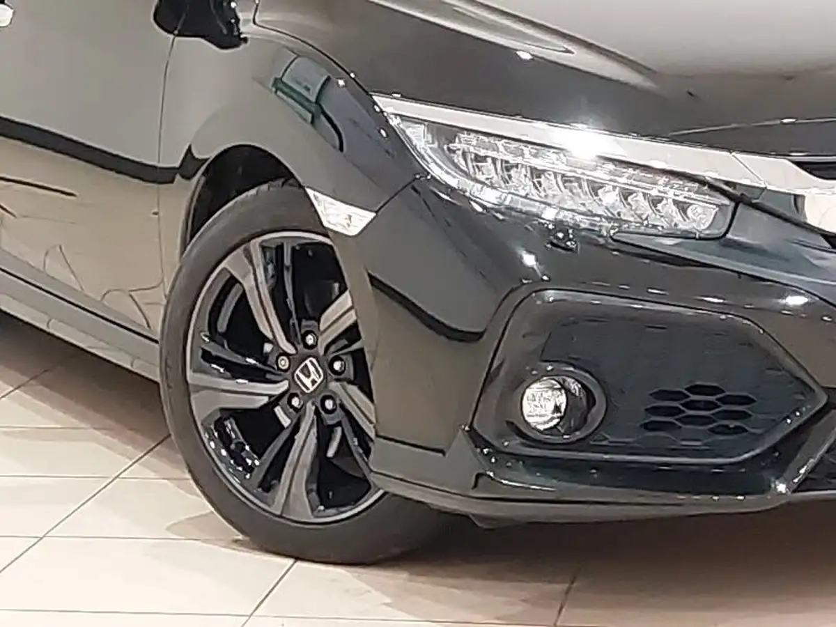 2017-honda-civic-15-vtec-turbo-prestige-cvt-big-8