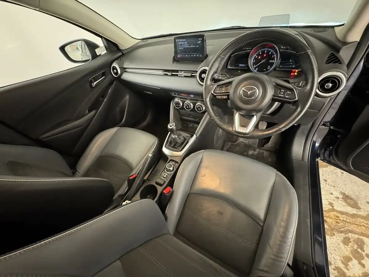 2021-mazda-mazda2-15-skyactiv-g-gt-sport-nav-light-stone-big-18