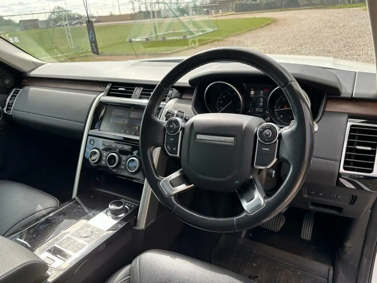 2018-land-rover-discovery-20sd4-hse-240pse6-4wd-panel-van-auto-big-18