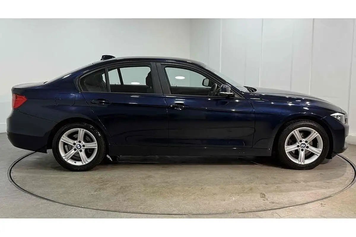 2015-bmw-3-series-20-320i-se-ss-saloon-4d-1997cc-auto-big-4