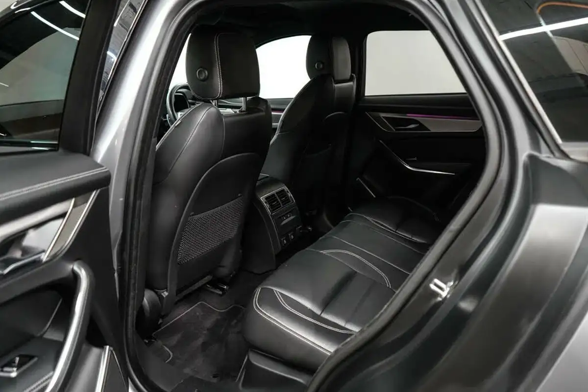 2021-jaguar-f-pace-30-d300-r-dynamic-se-mhev-big-17