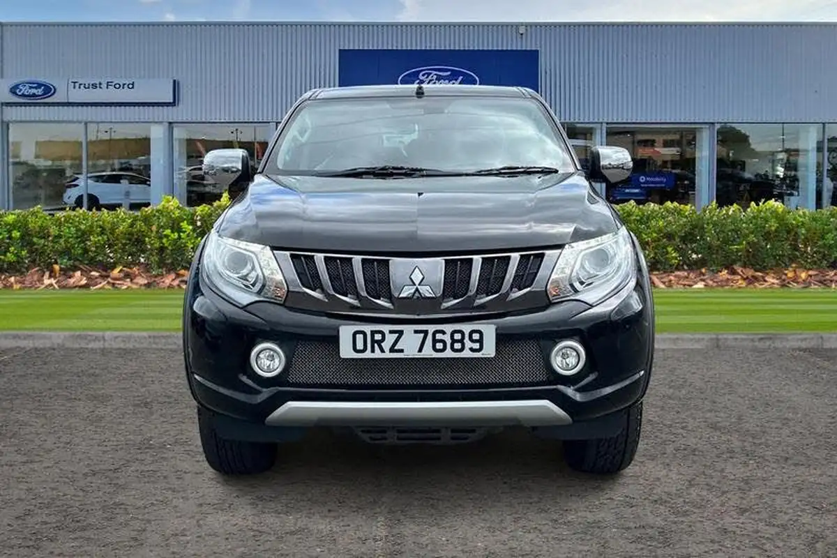2019-mitsubishi-l200-24di-d-barbarian-eu6b-auto-big-11
