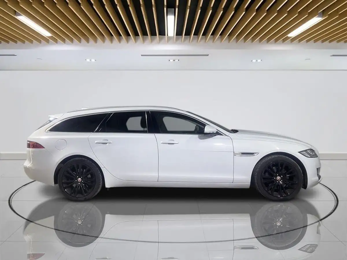 2017-jaguar-xf-20td-portfolio-240ps-awd-sportbrake-5d-1999cc-auto-big-9
