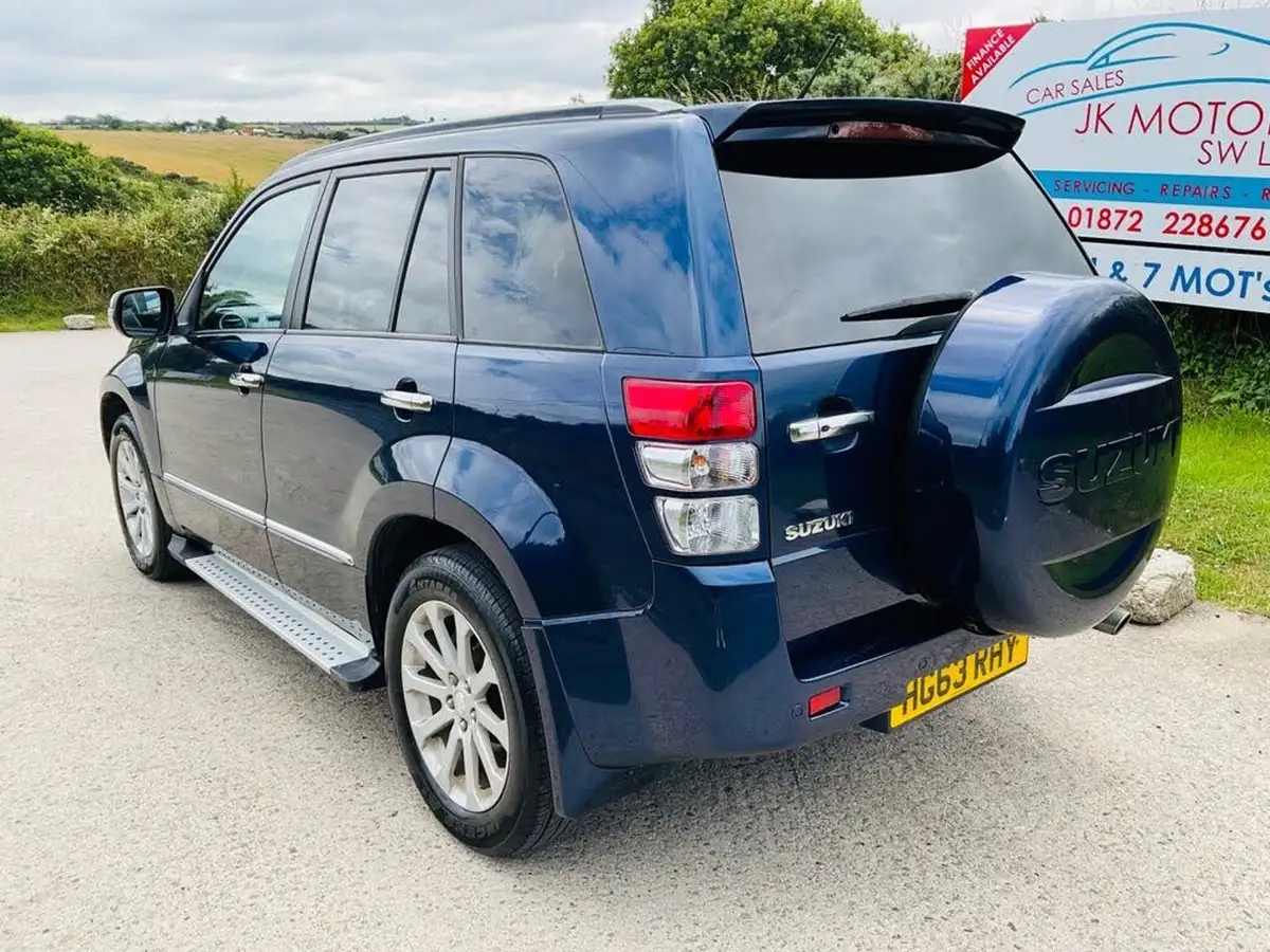 2013-suzuki-grand-vitara-24-sz5-169ps-4x4-big-6