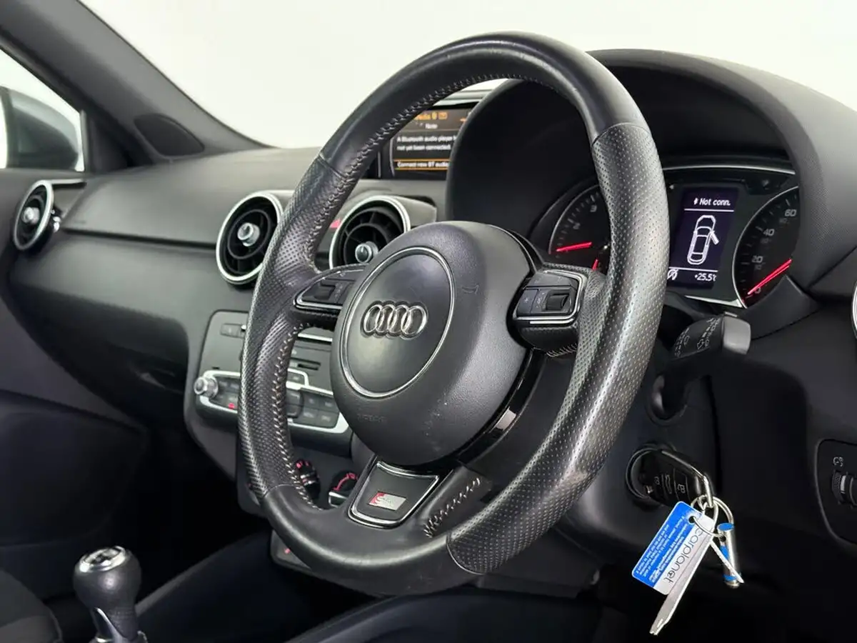 2015-audi-a1-14-s-line-125ps-ss-hatchback-3d-1395cc-big-19