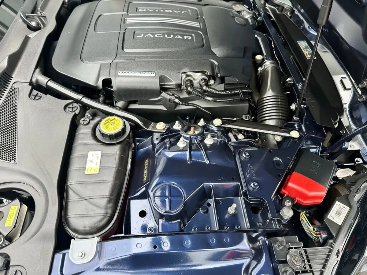 2016-jaguar-f-type-30-v6-sc-convertible-auto-big-18