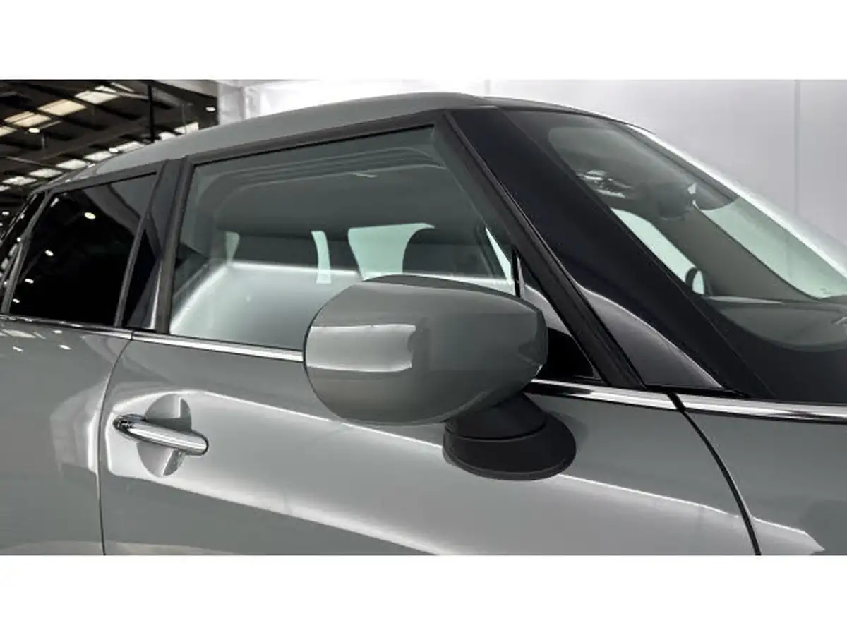 2022-mini-cooper-15-one-classic-5d-big-22