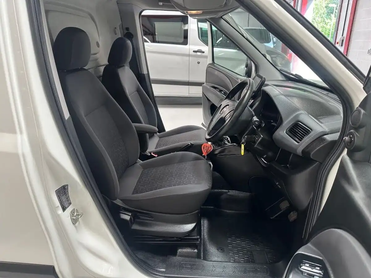 2023-fiat-doblo-cargo-16jtd-l1h1-tecnico-panel-van-big-11