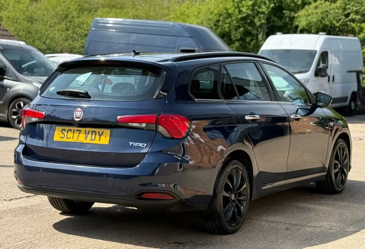 2017-fiat-tipo-14-tjet-lounge-station-wagon-big-8