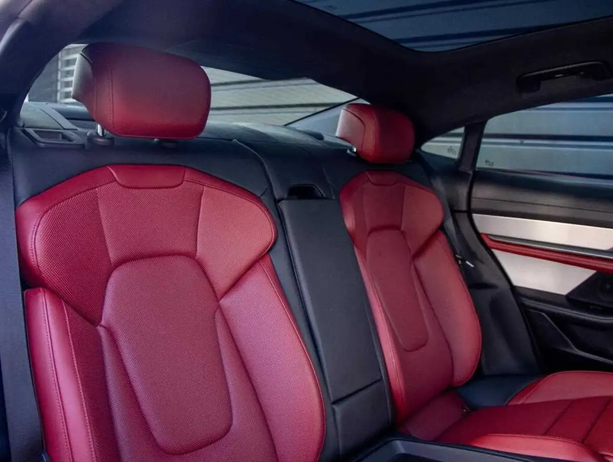 2020-porsche-taycan-e-turbo-s-big-23