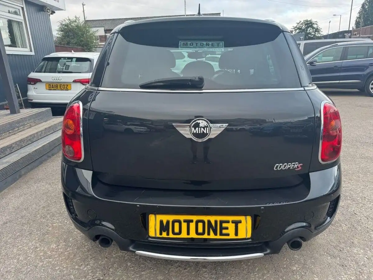 2011-mini-countryman-16-cooper-s-190bhp-all4-big-15