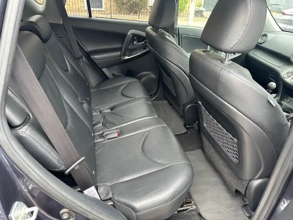 2010-toyota-rav4-22td-xt-r-22d-4d-150bhp-big-15