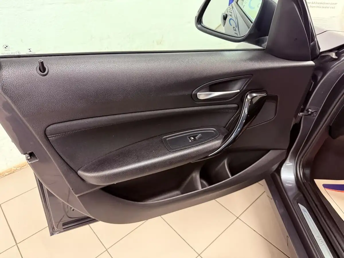 2018-bmw-1-series-15-118i-se-5d-big-21