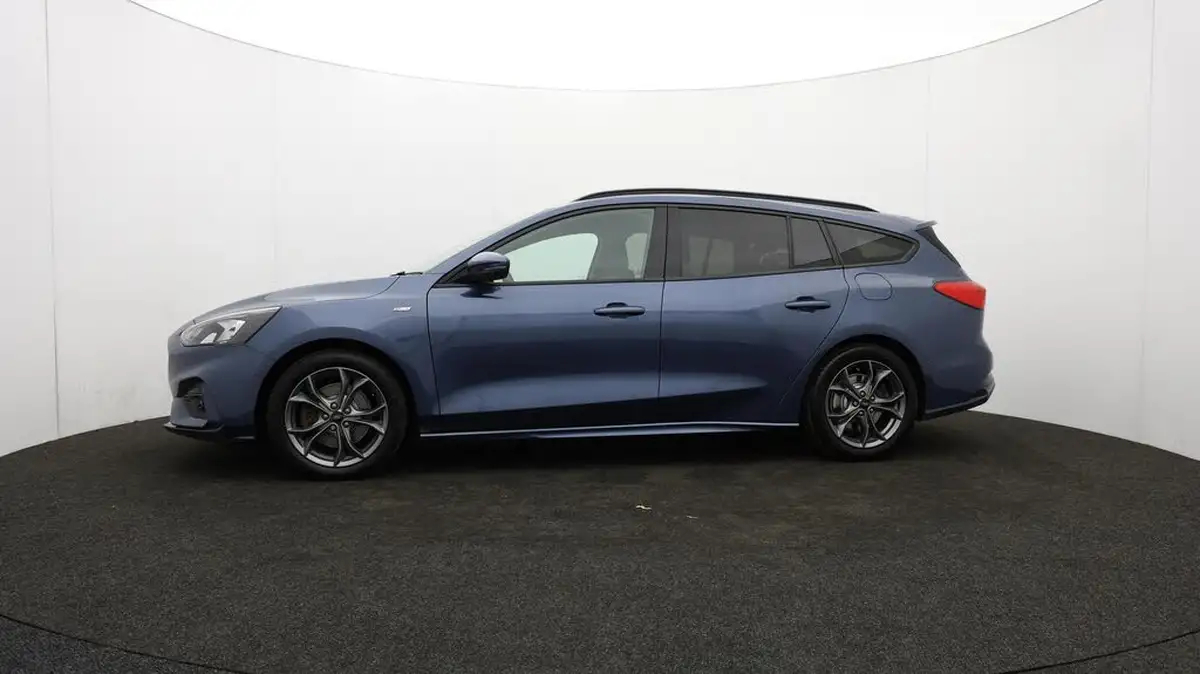 2021-ford-focus-15-st-line-estate-big-68