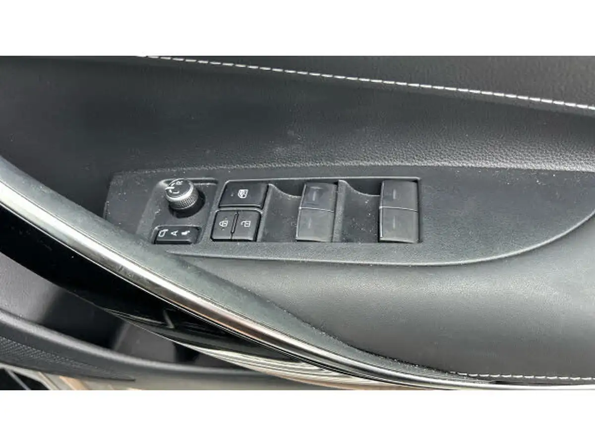 2023-toyota-corolla-20-vvt-i-excel-193bhp-hatchback-big-23