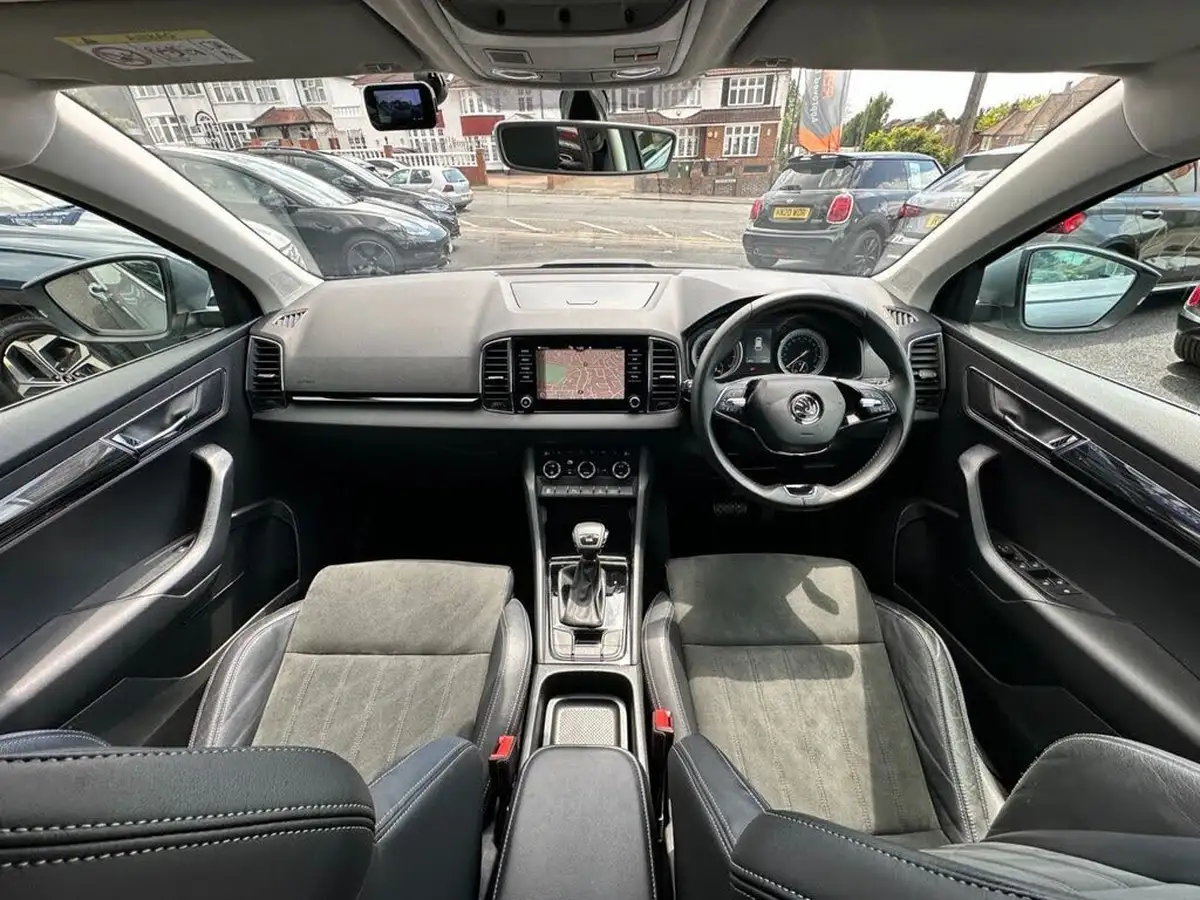 2020-skoda-karoq-15-tsi-se-l-dsg-big-17