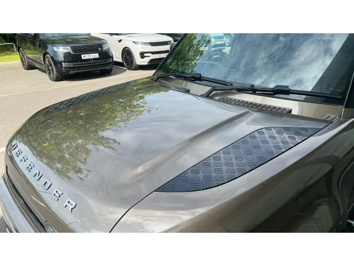 2023-land-rover-90-defender-30-d250-x-dynamic-se-big-21