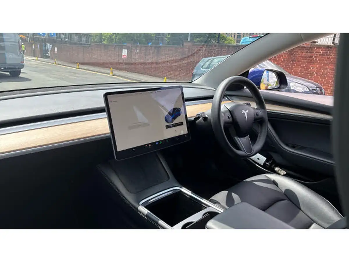 2021-tesla-model-3-e-long-range-awd-big-8