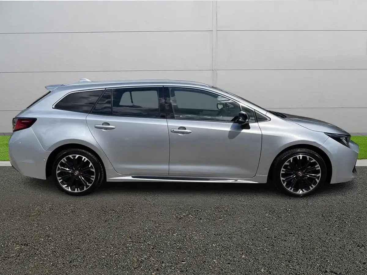 2023-toyota-corolla-18-vvt-i-gr-sport-138bhp-touring-sports-big-7