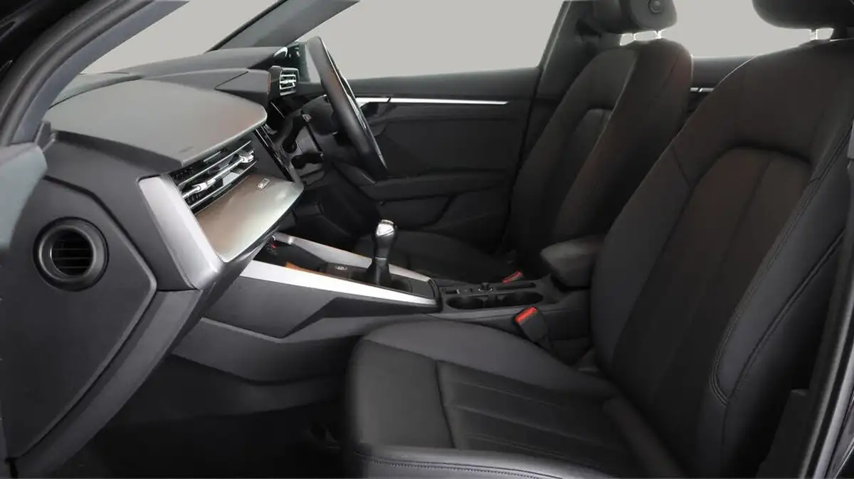 2020-audi-a3-10-30-tfsi-110ps-sportback-5d-big-14
