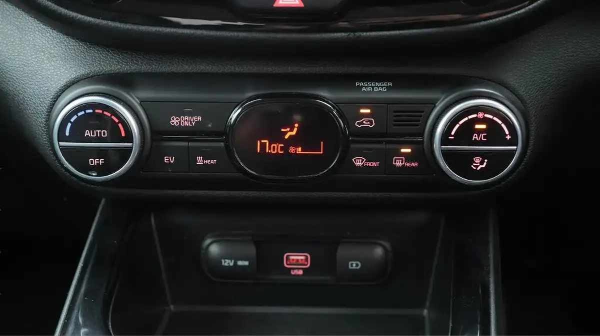 2022-kia-soul-ev-maxx-big-12