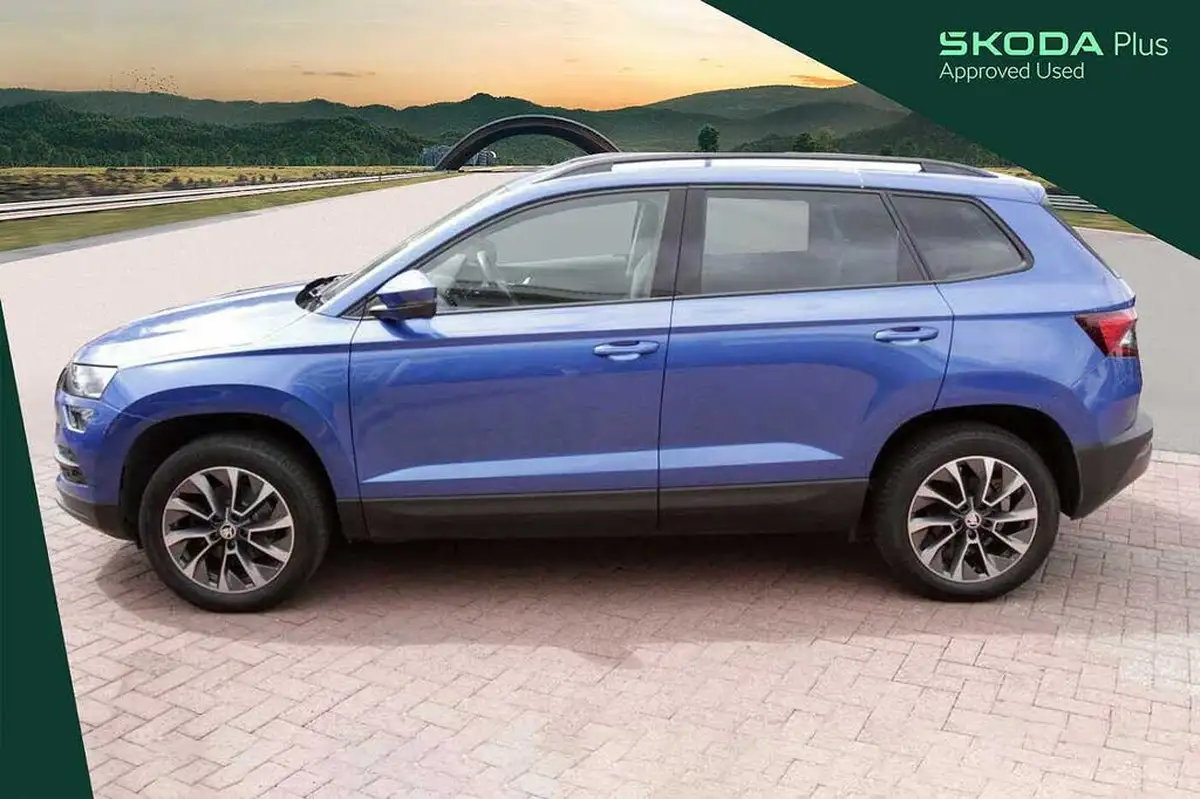 2021-skoda-karoq-15-tsi-se-drive-big-8