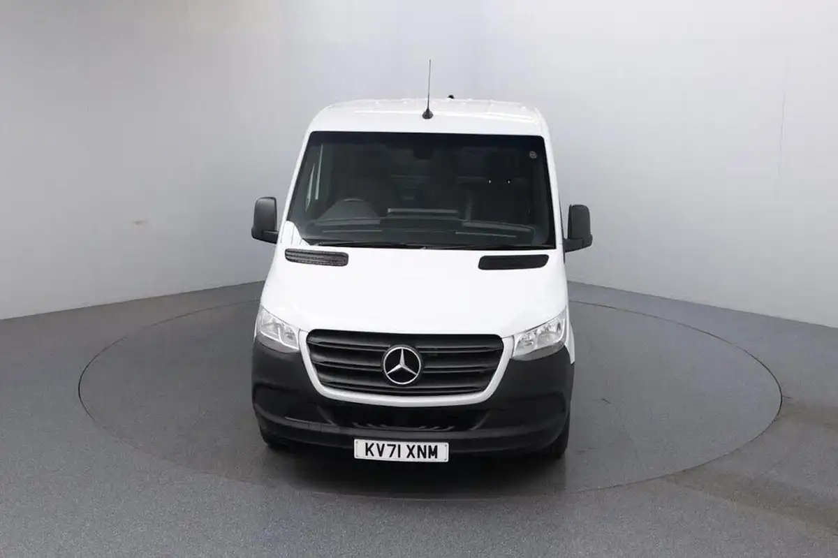 2021-mercedes-benz-sprinter-big-10