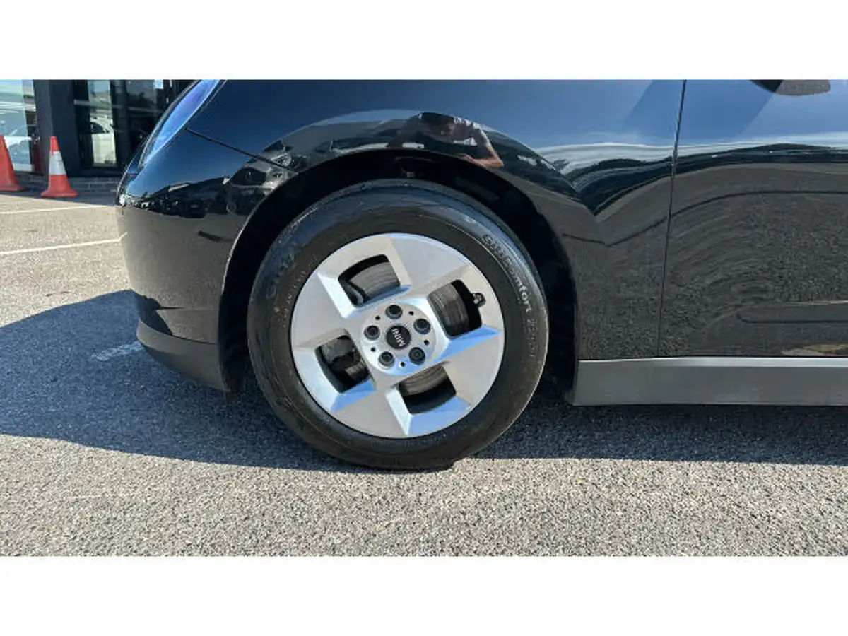 2024-mini-cooper-e-cooper-e-classic-big-33