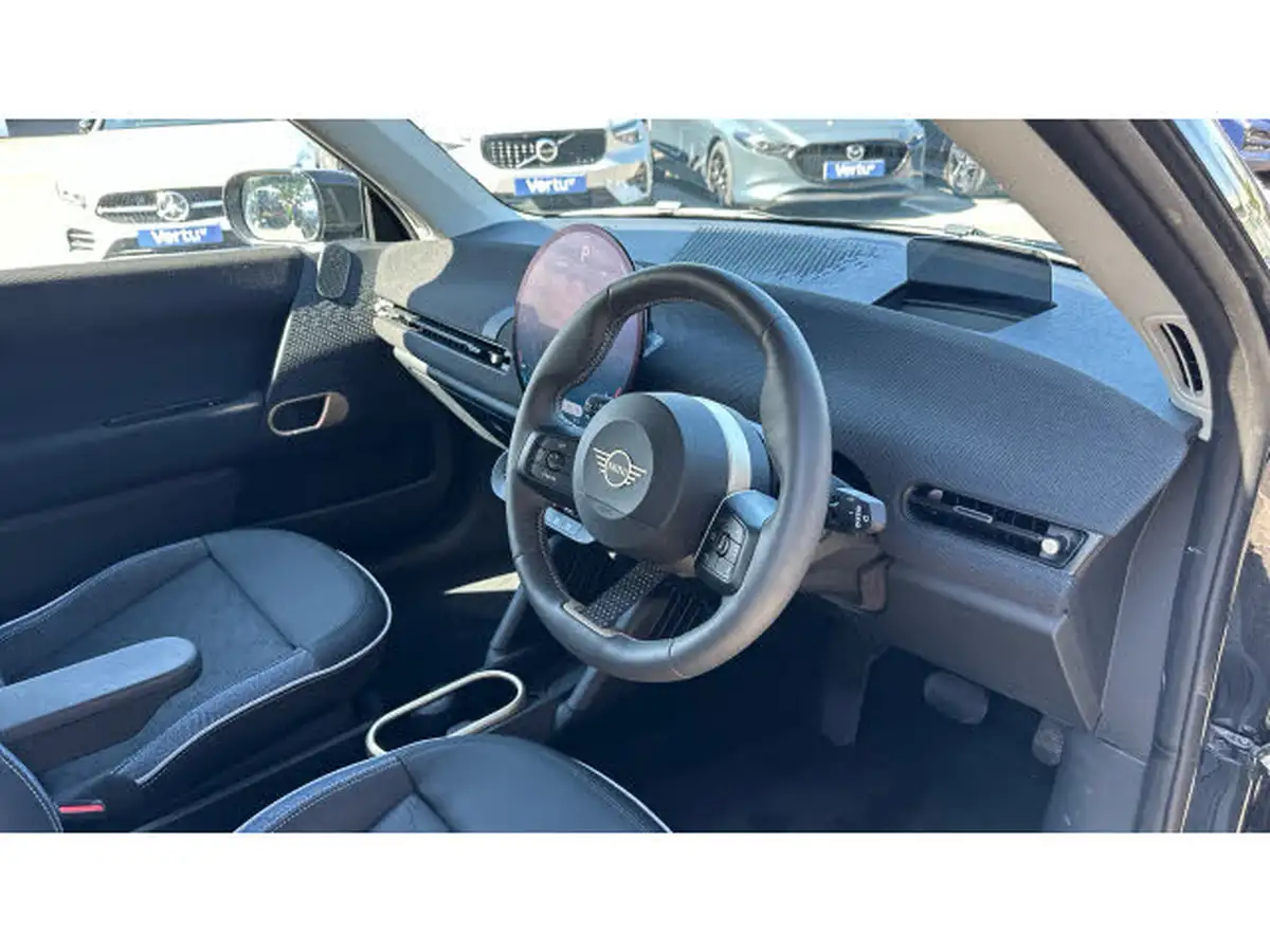 2024-mini-cooper-e-cooper-e-classic-big-5