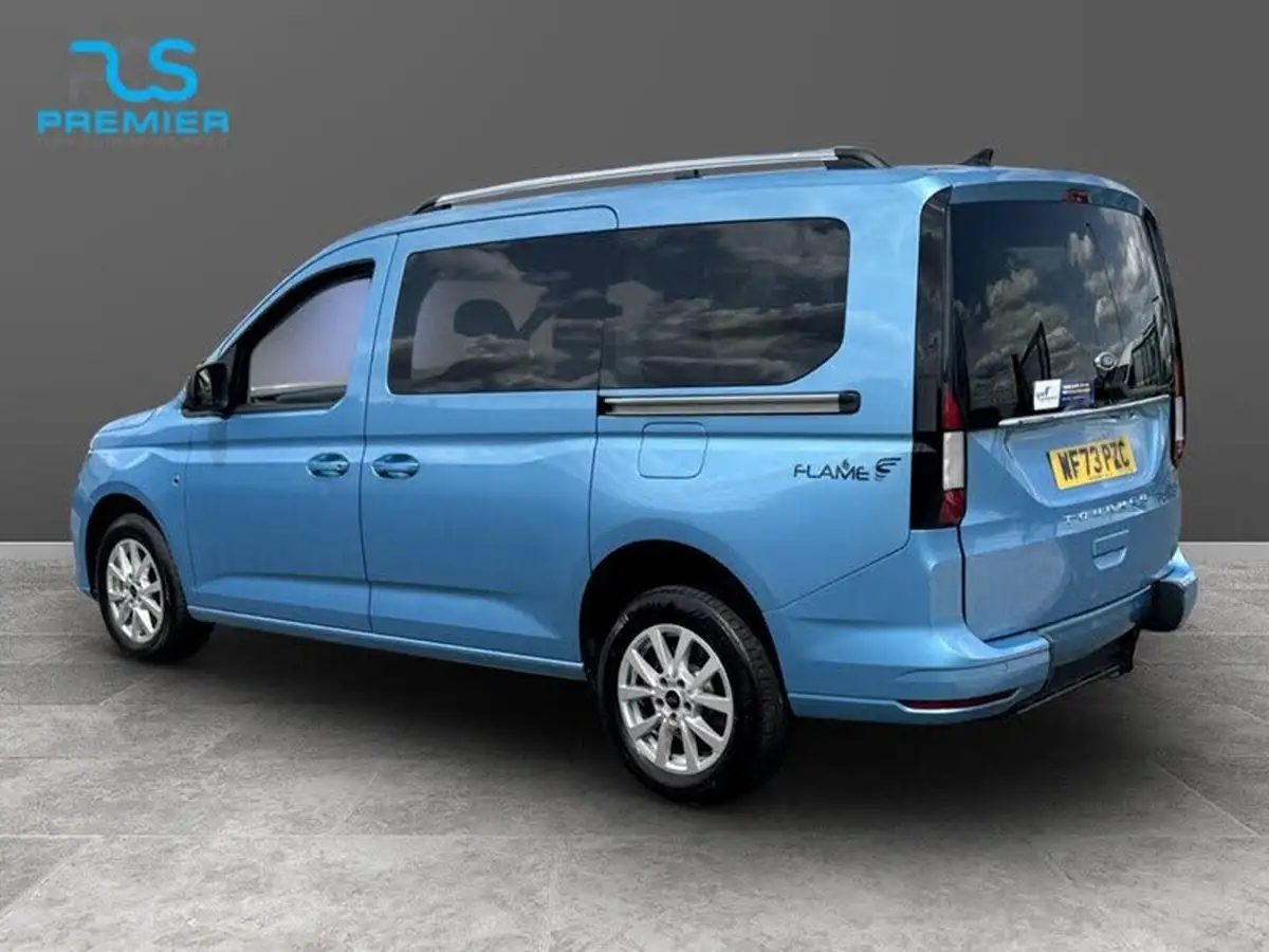 2023-ford-tourneo-connect-20-titanium-big-2