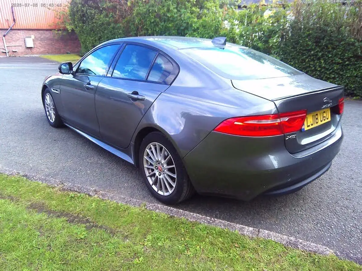 2018-jaguar-xe-20d-r-sport-163ps-1999cc-big-3