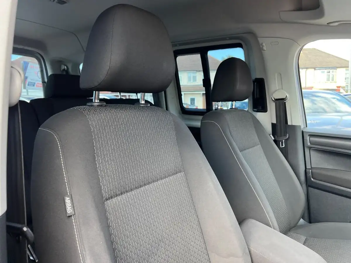 2018-volkswagen-caddy-maxi-life-14-tsi-c20-dsg-big-37