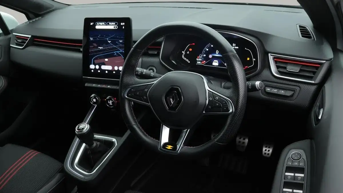 2021-renault-clio-10-tce-rs-line-90ps-big-9