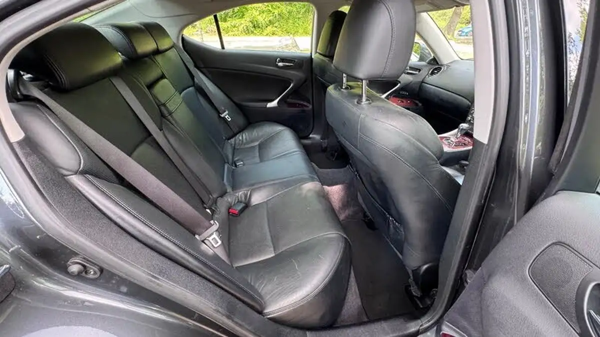 2008-lexus-is-250-25-se-auto-big-26