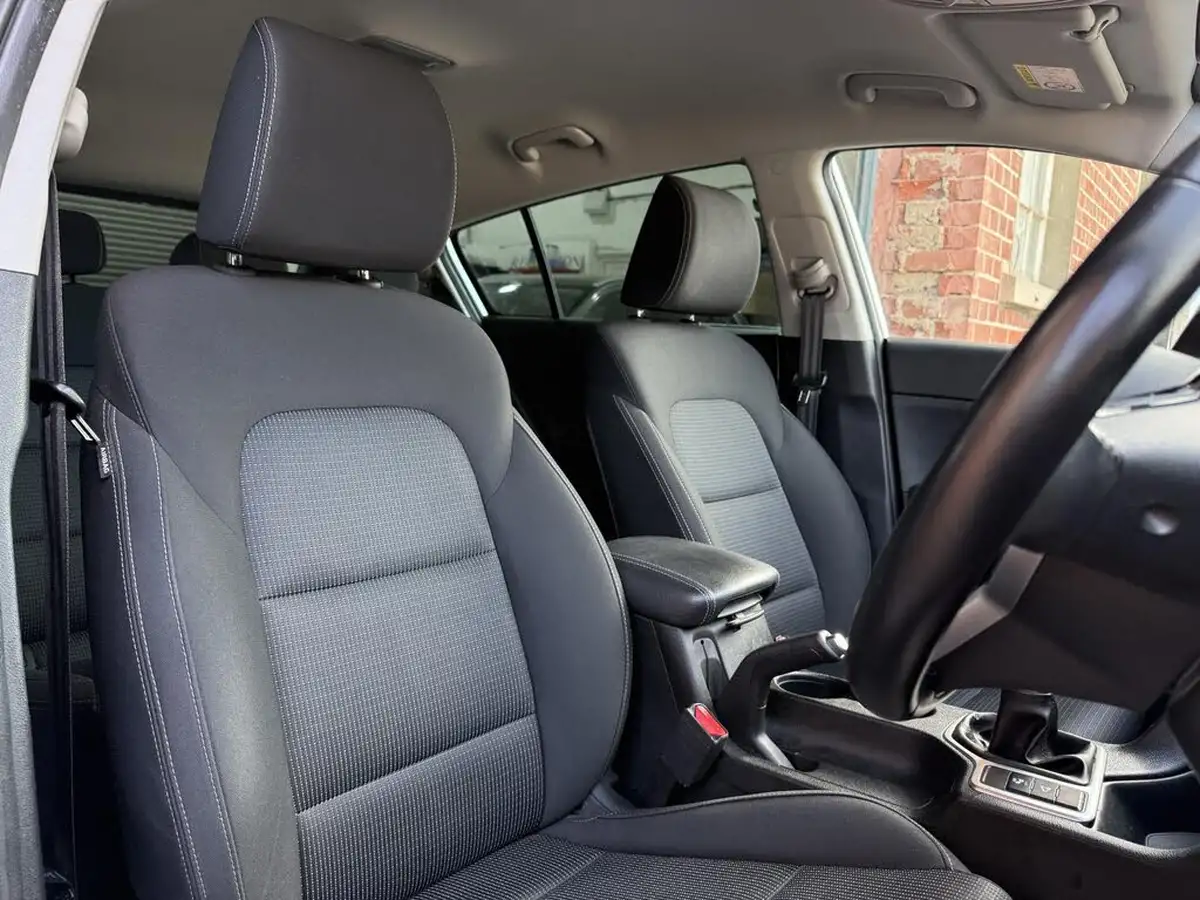2019-kia-sportage-16-gdi-2-big-10