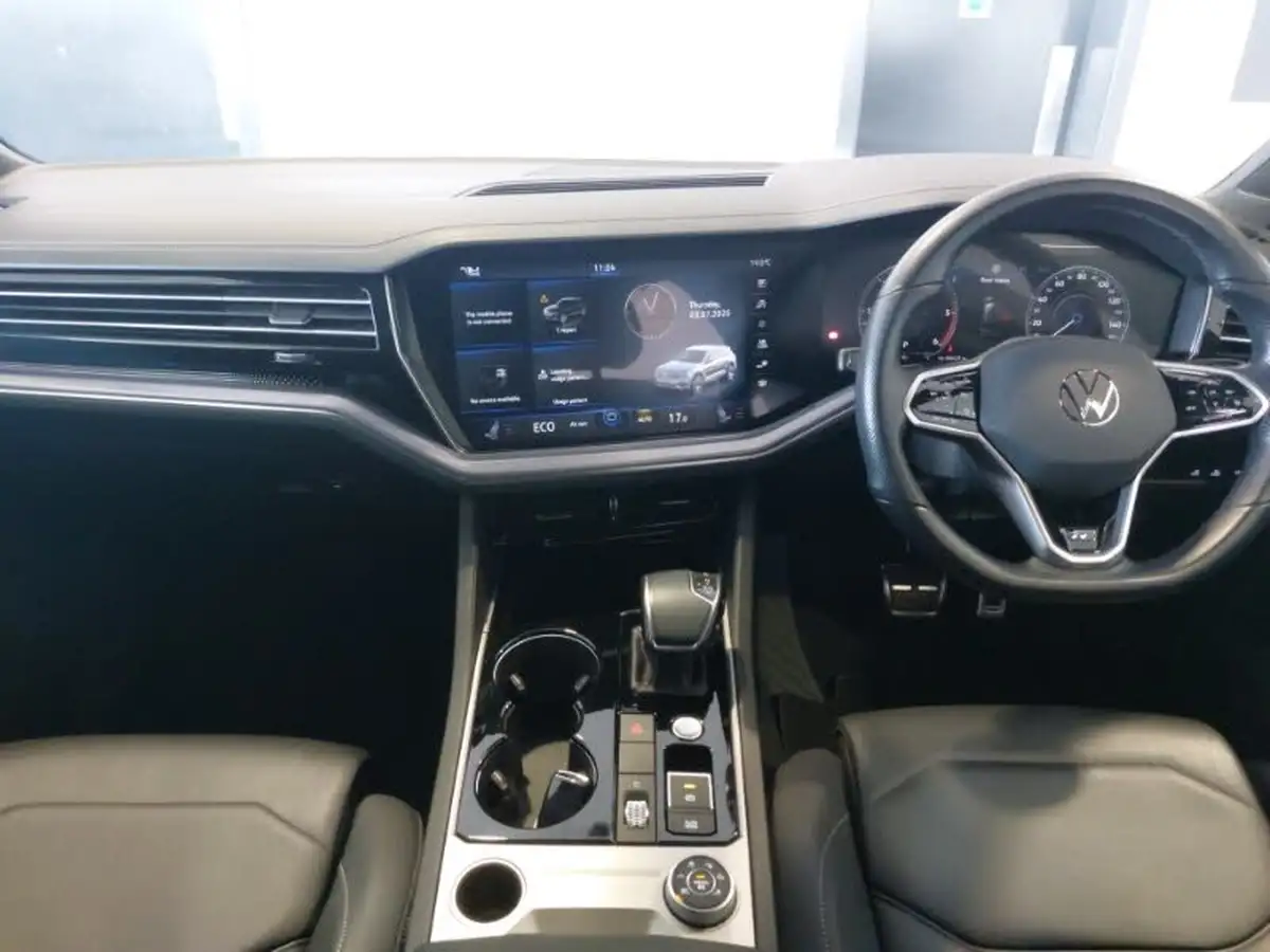 2021-volkswagen-touareg-30tdi-r-line-tech-286ps-big-3