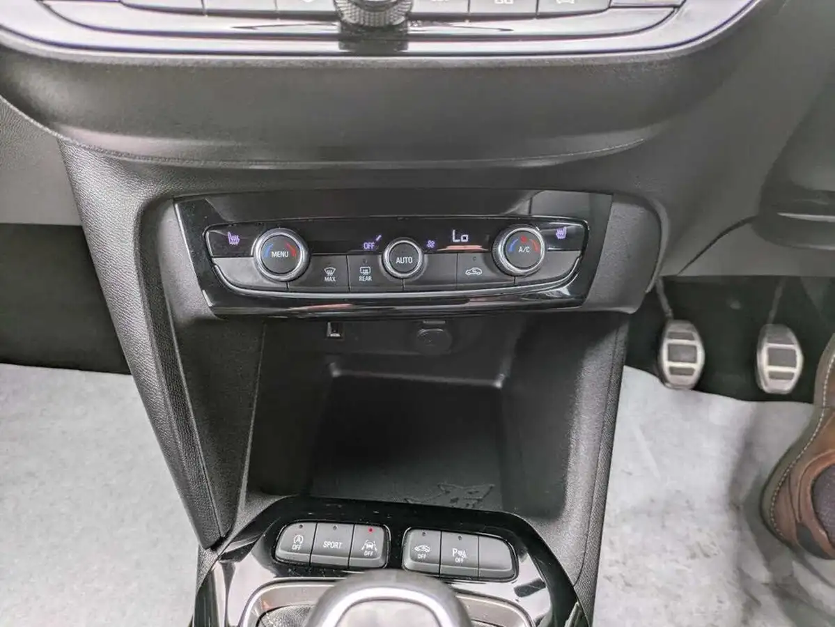 2023-vauxhall-corsa-12-turbo-ultimate-100ps-big-14