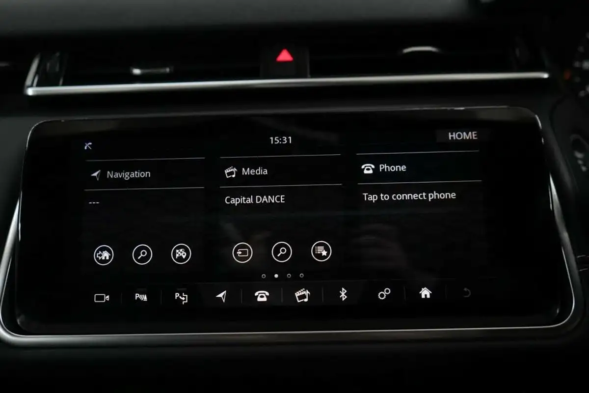2018-land-rover-range-rover-velar-20-p300-r-dynamic-hse-ss-big-36