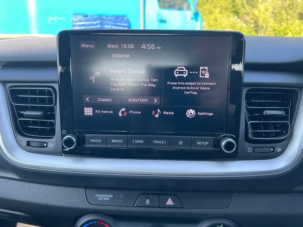 2023-kia-stonic-10-t-gdi-2-99bhp-big-18