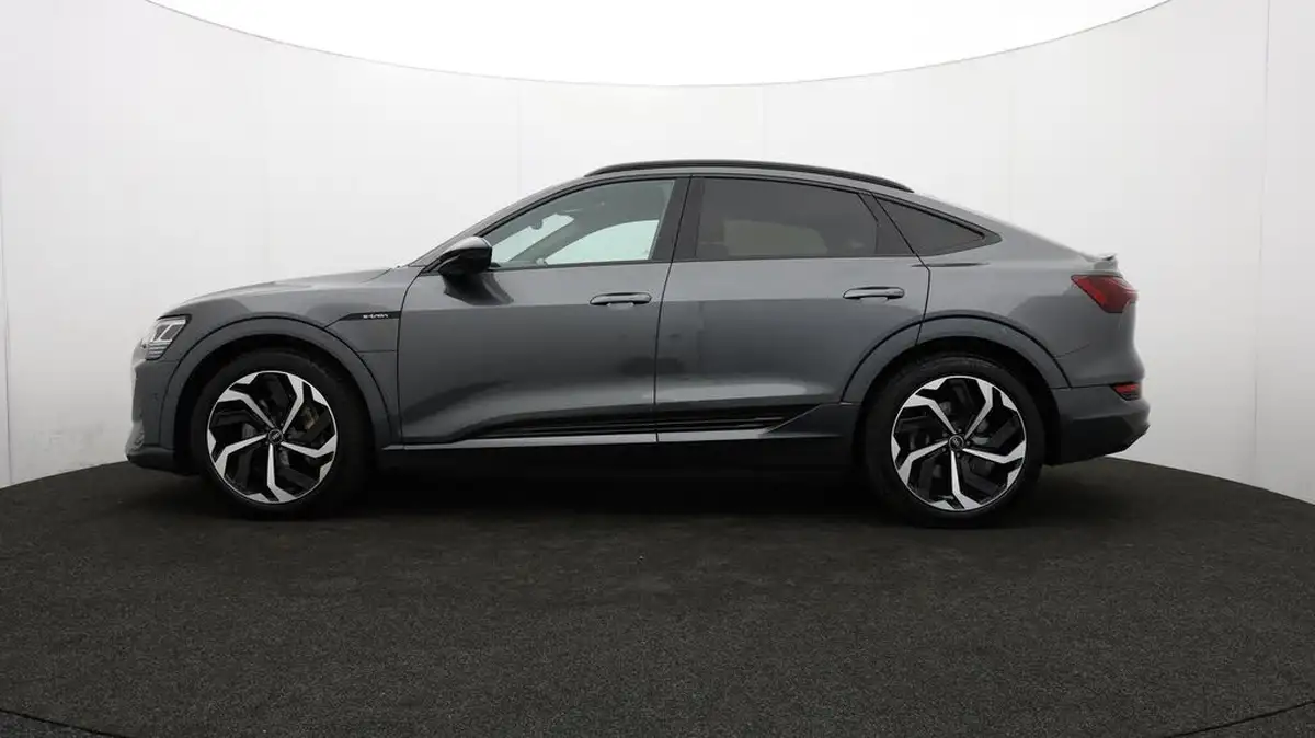 2022-audi-e-tron-50e-black-edition-sportback-big-72