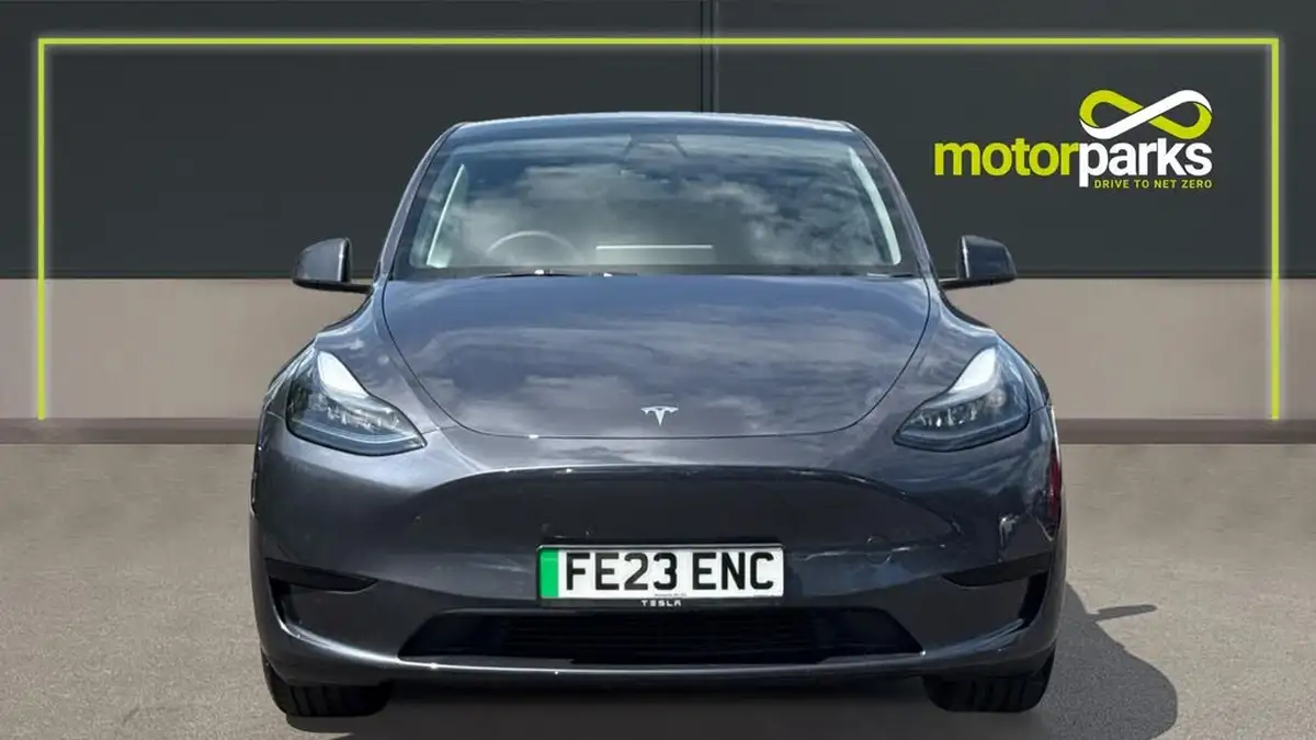 2023-tesla-model-y-e-rwd-big-7