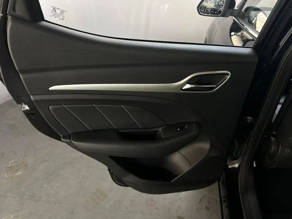 2021-mg-zs-suv-e-exclusive-ev-big-35
