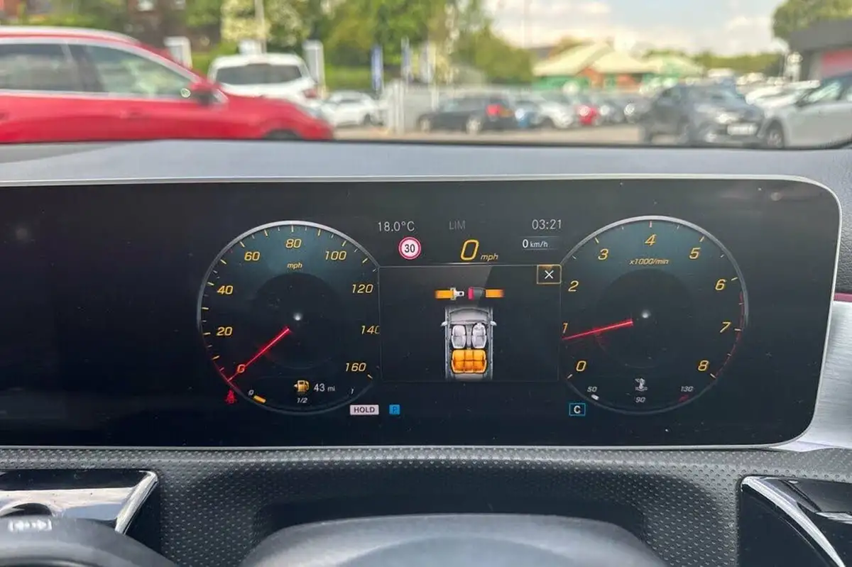 2020-mercedes-benz-a-class-13-a200-amg-line-premium-saloon-4d-big-14